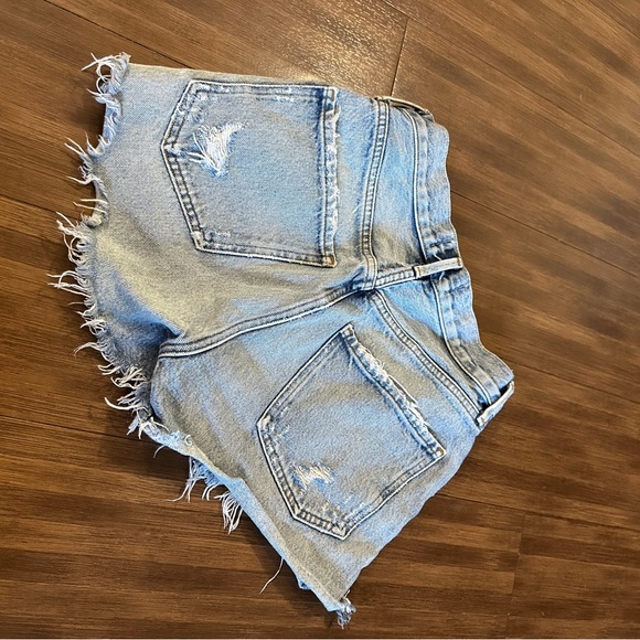 Parker Vintage Cut Off Short in Swapmeet
AGOLDE size 25 Aritzia 
Denim Jeans - Picture 6 of 9